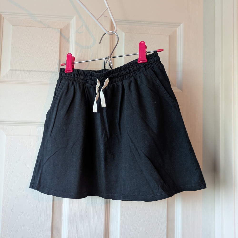 Primary Black Skirt with White Drawstring